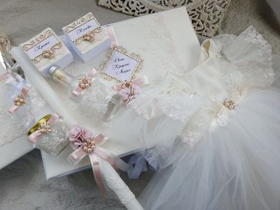 Комплект за кръщене в екрю и розово за момиченце